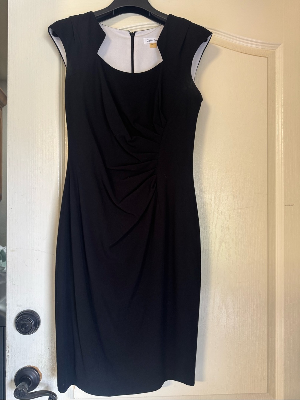 Calvin Klein Black Cap-Sleeve Ruched Sheath Midi Dress